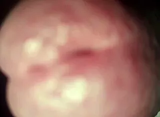 sborrata in pubblico sega in auto parcheggio cazzo duro schizzata