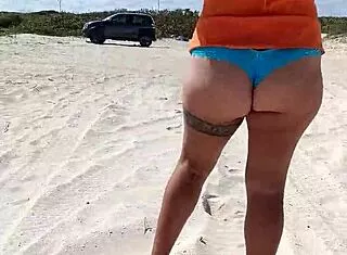 MEXICANA WHORE FLASHES TITS ASS GETS GROPED PUBLIC BEACH