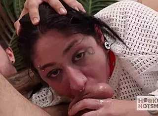 Brunette Hooker Luna Baby Gapes Pussy For Rough Facefuck And Piss Play