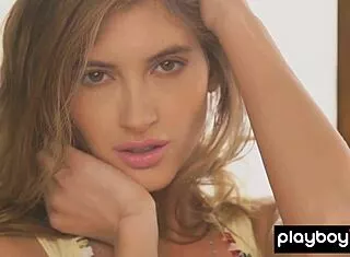 oh man, taya vais' perfect natural tits just blew me away...