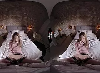 hey, ever wonder what's hiding in that dark room vr?