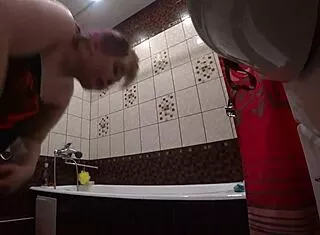 hidden cam boldly spies fat model's huge ass showering