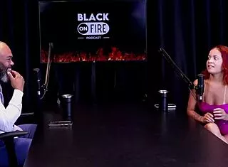 ruiva bruna ferrari shows cu after hubby pushes liberal big cock entry