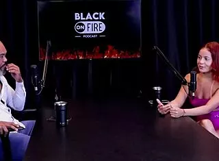 ruiva bruna ferrari shows cu after hubby pushes liberal big cock entry