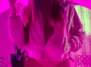 Italian Milf Artemisia Big Tits Outdoor Cigarette Fetish