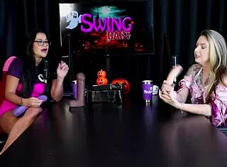 loira safada boquete em dois paus pelada buceta peitos raphaela savanah halloween