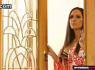 alex catches tia cyrus naked ready for monster cock deepthroat