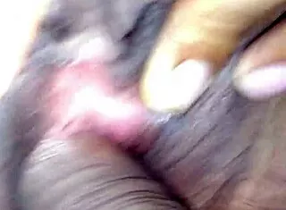 นักศึกษาสาวหีตีบน้ำแตกเย็ดสดรูโคตรแน่น