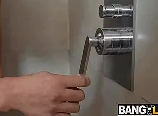 Elana's Stunning Stepmom Curves Captivate