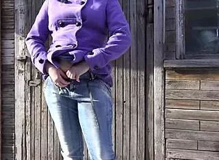 i challenge you golden shower fetish in frosty snow contest!