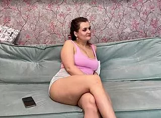 she cheats on hubby with best friend big cock pounding 😈🍆💦