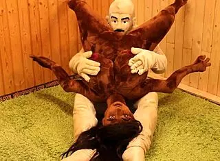 Sexp dolls Catalina Valentina Marsalina take turns anal fucked by Valentino?