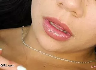 love this latina's sexy body?