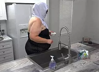 My god this busty milf maid's juicy fat ass flashes pussy upskirt