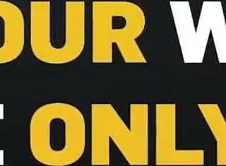 Hunt4k: Slutty worker fucks boss while boyfriend watches