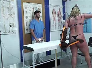 Horny Masseur Delivers Ultimate Client Satisfaction