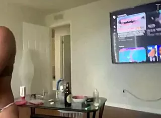 str8rich dude scores with curly big tits fat ass neighbor girl?