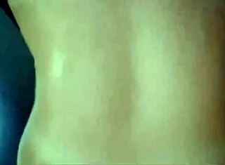 Fiz Um Boquete No Gloryhole: Chupando Picas Na Balada Com Gozada Na Cara