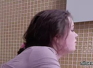 i can't believe they locked this foxy ass in the hole nuthouse for treatment