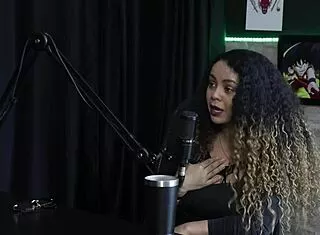 Vea La Entrevista Safada Con Charlottye En Porn Cast Brazil Parte 2