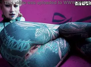 Tattoo girl's asshole stretched solo fisting toys?