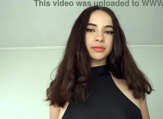 Laurinha Alice's perfect ass takes BBC anal