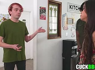 Ex Gf Cuck Watches Petite Filipina Deepthroat Monster Bbc