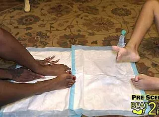 aria nicole and giggles bond eternally over feet backstage