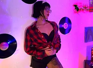 you won't believe how this pin-up slut takes brutal pounding?