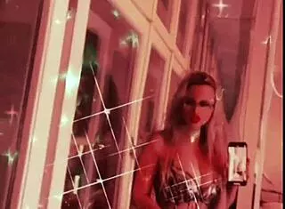 Wow! Findom Goaldigger Blonde Feet Song Release!