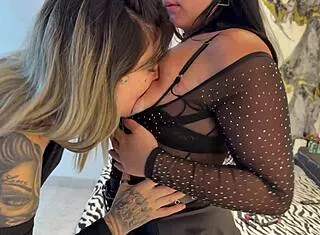 saO paulo street girl flashes tits for 10k reais offer