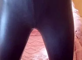 rate this fat ebony whore's gaping pussy n asshole while i finger n spread