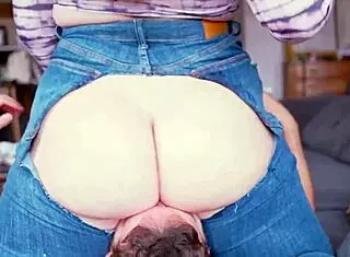 broken hearted friend's huge ass rides cock therapy in sloppy cowgirl