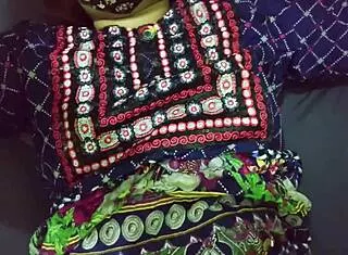 pakistani beauty's tight shaved pussy tempts rough bedroom pounding