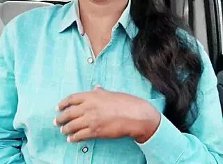 Telugu teen girl enjoys dirty talk car sex on long drive with uncle