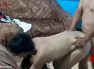 quieres verme cogida en perrito casero peruano?