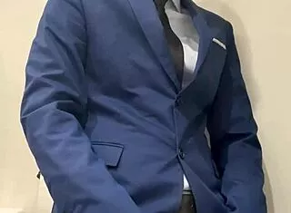 wanna see hot daddy's thick cock jizz explode in toilet?