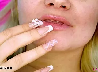 graceful golden blonde reveals her sexy petite body in casting