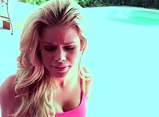 Nikki Hearts and Jessa Rhodes kiss and lick shaved pussies poolside!