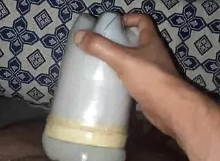 Moroccan arab wanks monster cock watching homemade pussy