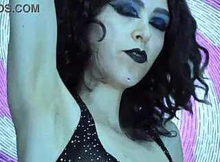 Rebecca diamante's mesmerizing shaved silky armpits mesmerize in femdom