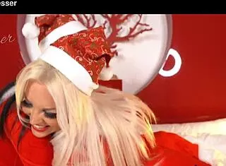 Sheila Ortega and Blondie Fesser horny Christmas romp!