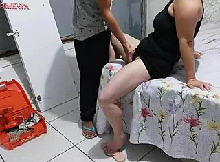 Amateur Housewife Seduces Repairman Pays With Pussy