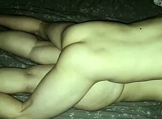 i blast juicy cumshot all over my stepmom's back