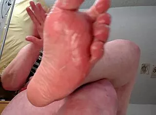 hot redhead dawnskye bares hairy pussy toes and belly