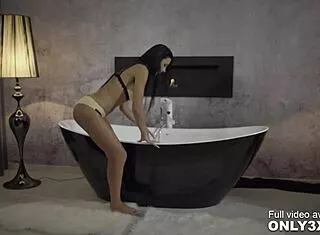 shalina devine toys wet pussy pre-bath – only3x lust