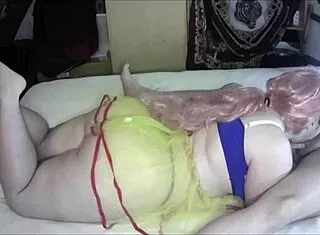 snow white delivers sloppy deepthroat orgasm in hd