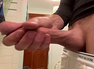 Robbystrokes Blasts Massive Cum Load in Epic Unload