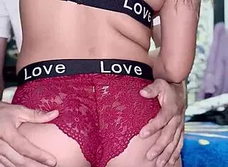 college girl visits my room lookin sexy