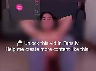 Sit Ups with Lush Vibrator in Both Holes Distracts Me